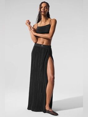 NWT Alo Micro Plisse Game On Long Skirt, Black, XS